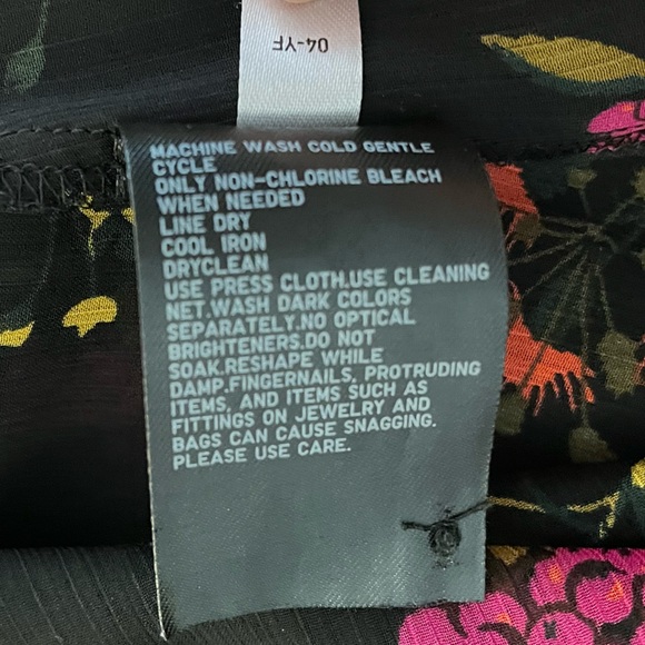 Uniqlo Black Floral Midi Dress gently worn - Picture 9 of 15